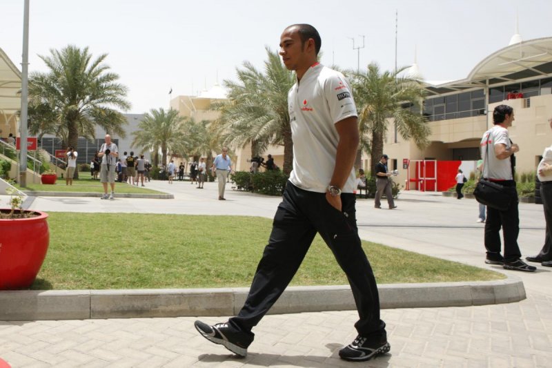 04GPF1Bahrain5955.jpg