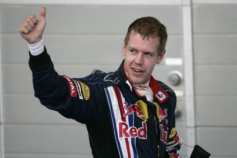 04GPF1Bahrain7654.jpg